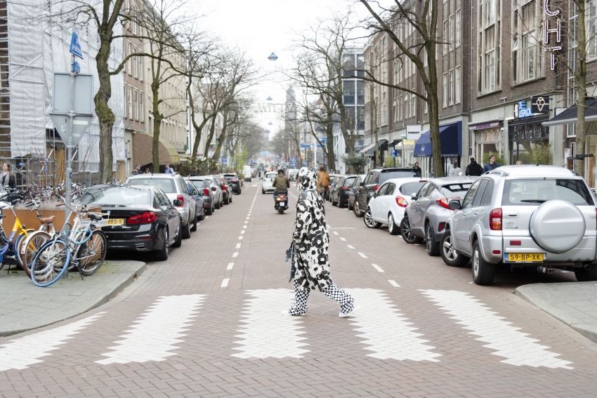 &amp;infin; Lewis crossing Witte de Withstraat &amp;ndash; modelling I'm Legend Dummies (Time Money Inclination)&amp;nbsp;&amp;infin;